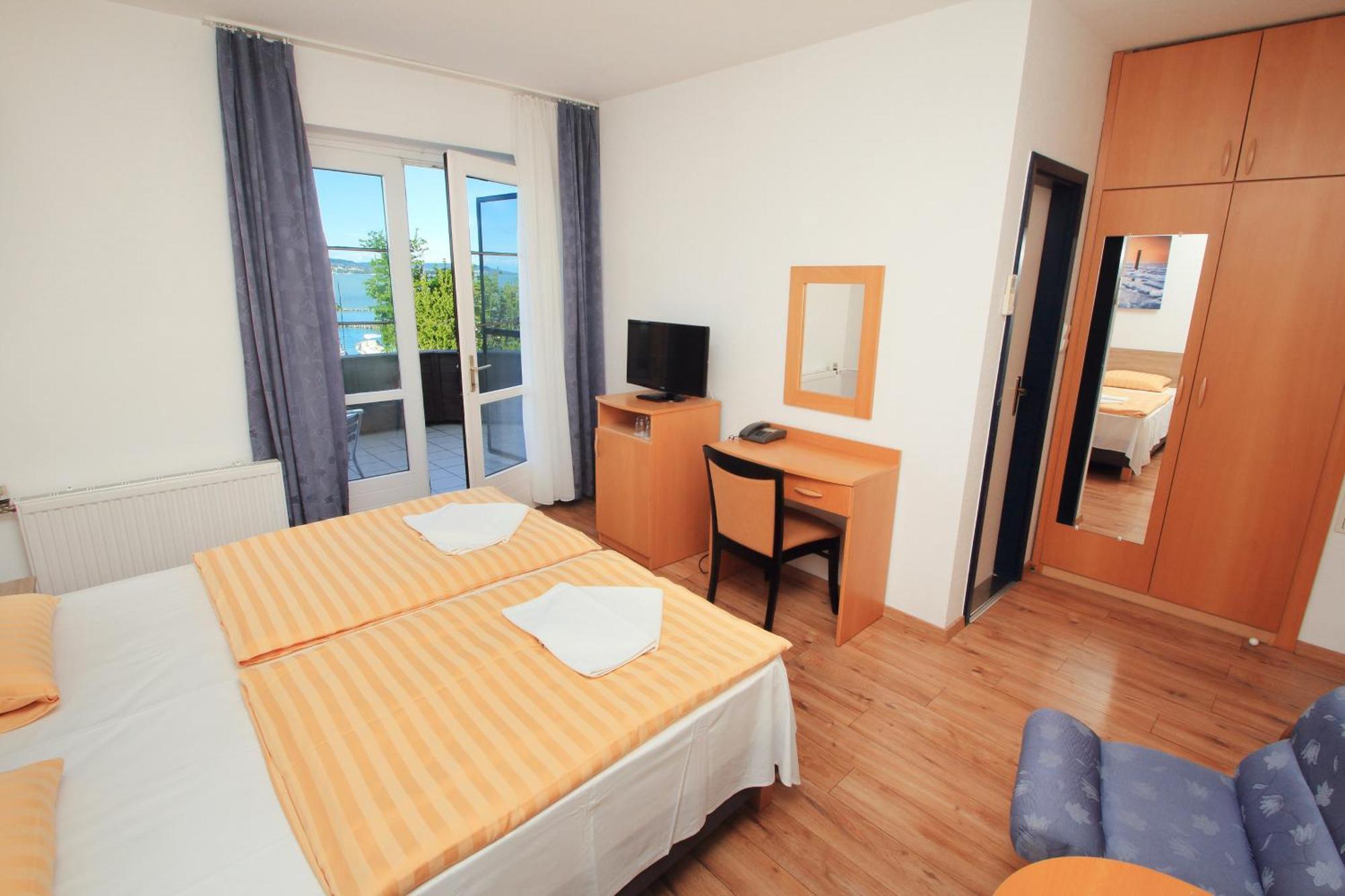 Aquilo Hotel Panorama ตีฮานี ภายนอก รูปภาพ