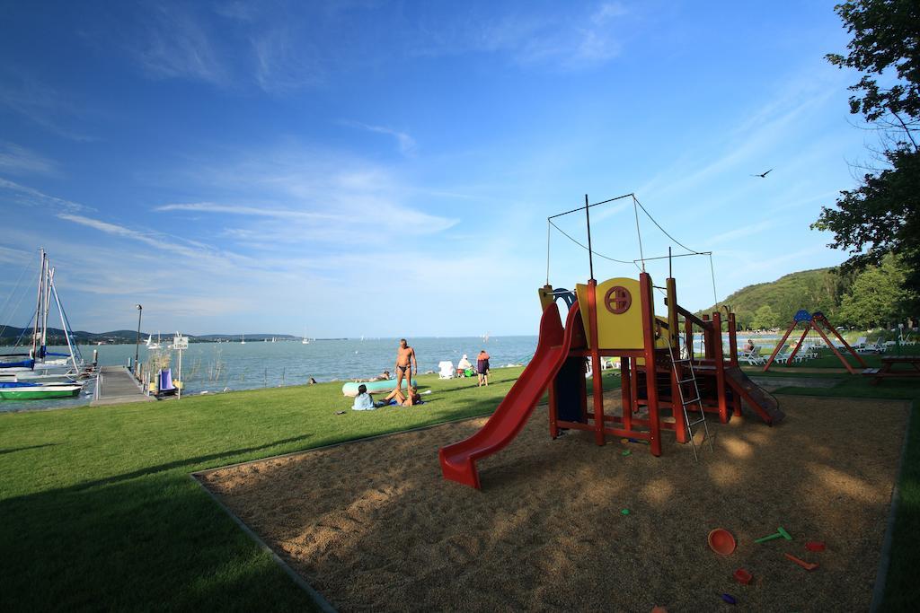Aquilo Hotel Panorama ตีฮานี ภายนอก รูปภาพ