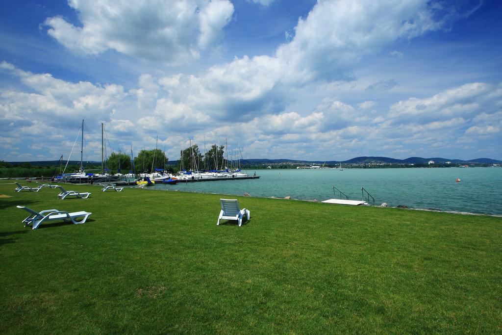 Aquilo Hotel Panorama ตีฮานี ภายนอก รูปภาพ